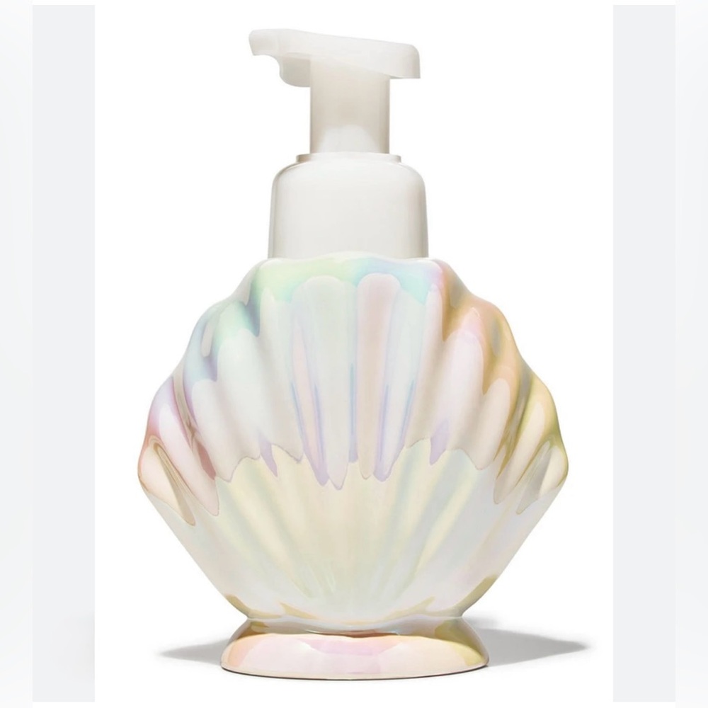 NEW Rare Iridescent Clam Shell Foaming Soap Dispenser Bath & Body Works